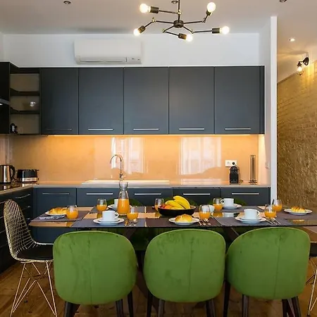 Guestready - Gorgeous 3br Near Time Out Market Lissabon