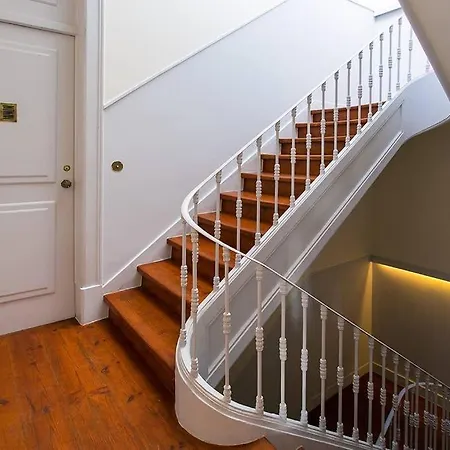 아파트 Guestready - Gorgeous 3br Near Time Out Market 리스본