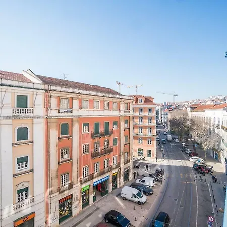 Joivy Gorgeous 3br With Balcony Nearby Time Out Market