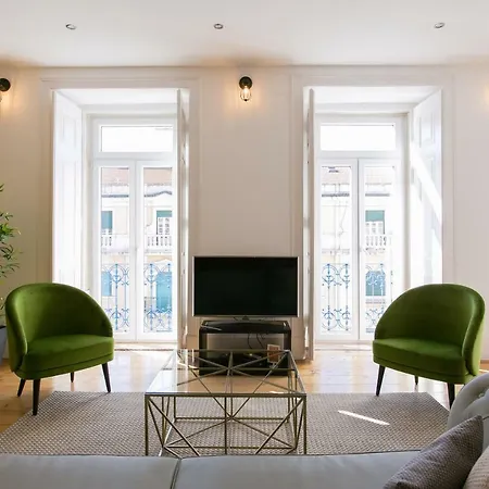 Joivy Gorgeous 3br With Balcony Nearby Time Out Market