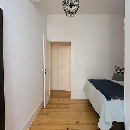 Joivy Gorgeous 3br With Balcony Nearby Time Out Market